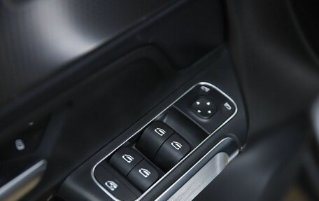Mercedes-Benz GLB, 2021 год, 3 390 000 рублей, 20 фотография