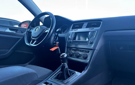 Volkswagen Golf VII, 2013 год, 980 000 рублей, 30 фотография