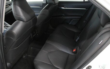 Toyota Camry, 2019 год, 2 950 000 рублей, 17 фотография