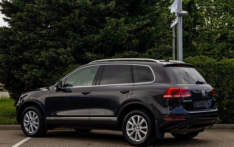 Volkswagen Touareg III, 2011 год, 1 795 000 рублей, 6 фотография