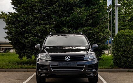 Volkswagen Touareg III, 2011 год, 1 795 000 рублей, 3 фотография