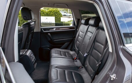 Volkswagen Touareg III, 2011 год, 1 795 000 рублей, 14 фотография