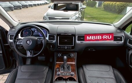 Volkswagen Touareg III, 2011 год, 1 795 000 рублей, 11 фотография