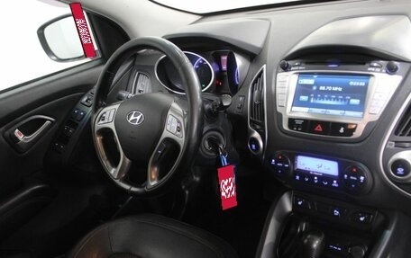 Hyundai ix35 I рестайлинг, 2012 год, 1 100 000 рублей, 18 фотография