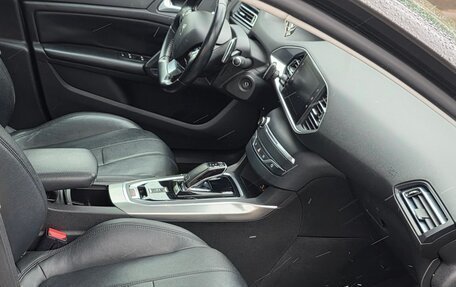 Peugeot 308 II, 2018 год, 1 600 000 рублей, 5 фотография