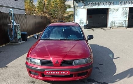 Mitsubishi Carisma I, 2001 год, 270 000 рублей, 1 фотография