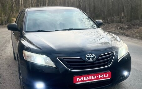 Toyota Camry, 2007 год, 860 000 рублей, 2 фотография