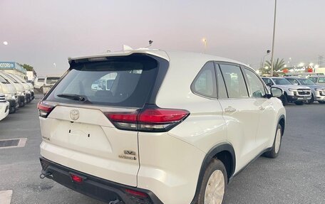 Toyota Innova, 2026 год, 5 600 000 рублей, 5 фотография