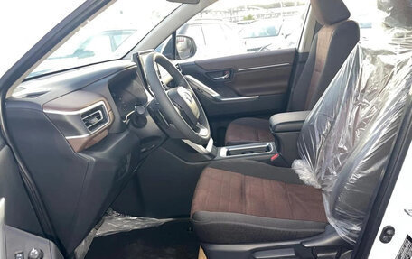 Toyota Innova, 2026 год, 5 600 000 рублей, 9 фотография