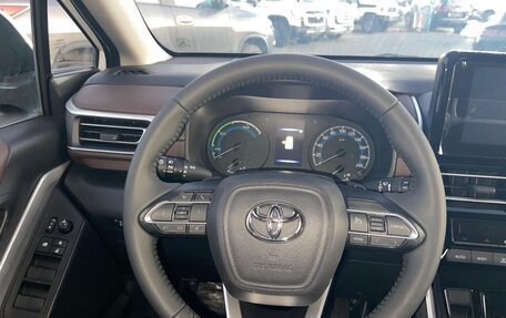 Toyota Innova, 2026 год, 5 600 000 рублей, 11 фотография