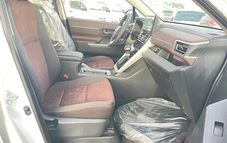 Toyota Innova, 2026 год, 5 600 000 рублей, 16 фотография