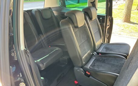 Volkswagen Sharan II, 2013 год, 1 190 000 рублей, 16 фотография