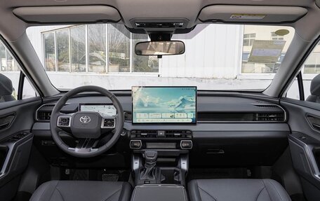 Toyota RAV4, 2026 год, 4 139 000 рублей, 8 фотография