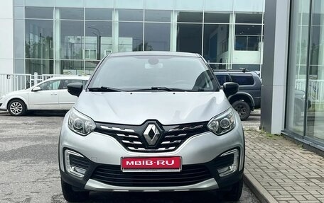 Renault Kaptur I рестайлинг, 2021 год, 1 735 000 рублей, 2 фотография