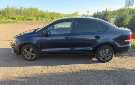 Volkswagen Polo VI (EU Market), 2015 год, 800 000 рублей, 2 фотография