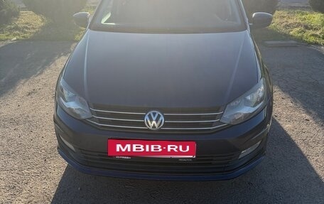 Volkswagen Polo VI (EU Market), 2015 год, 800 000 рублей, 4 фотография