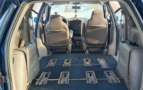 Chrysler Voyager IV, 2003 год, 370 000 рублей, 12 фотография