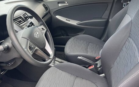 Hyundai Solaris II рестайлинг, 2015 год, 1 300 000 рублей, 3 фотография