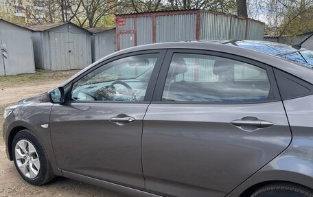 Hyundai Solaris II рестайлинг, 2015 год, 1 300 000 рублей, 11 фотография