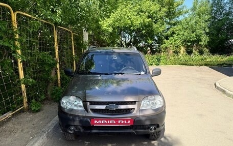 Chevrolet Niva I рестайлинг, 2013 год, 580 000 рублей, 2 фотография