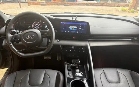 Hyundai Elantra, 2022 год, 1 370 000 рублей, 7 фотография
