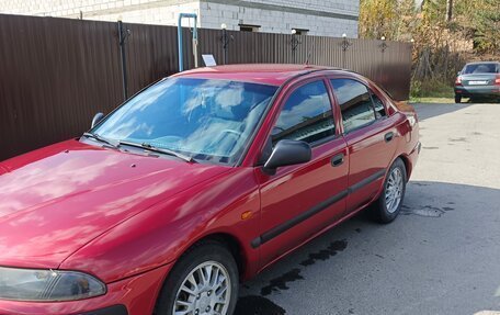Mitsubishi Carisma I, 2001 год, 270 000 рублей, 2 фотография