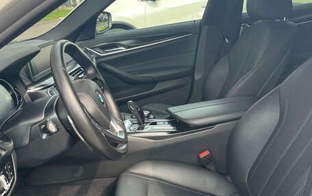 BMW 5 серия, 2018 год, 3 550 000 рублей, 10 фотография