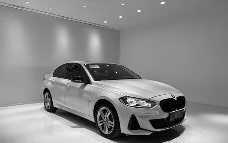 BMW 1 серия, 2023 год, 1 990 000 рублей, 3 фотография