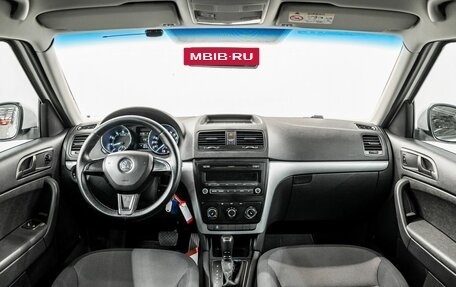 Skoda Yeti I рестайлинг, 2015 год, 1 087 000 рублей, 8 фотография
