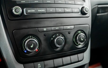 Skoda Yeti I рестайлинг, 2015 год, 1 087 000 рублей, 12 фотография