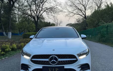 Mercedes-Benz A-Класс, 2023 год, 2 112 000 рублей, 2 фотография