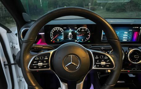 Mercedes-Benz A-Класс, 2023 год, 2 112 000 рублей, 8 фотография
