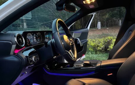 Mercedes-Benz A-Класс, 2023 год, 2 112 000 рублей, 10 фотография
