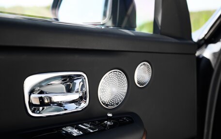 Rolls-Royce Cullinan, 2019 год, 32 000 000 рублей, 14 фотография