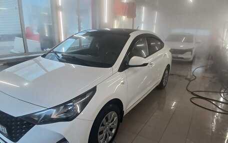 Hyundai Solaris II рестайлинг, 2021 год, 1 420 000 рублей, 8 фотография