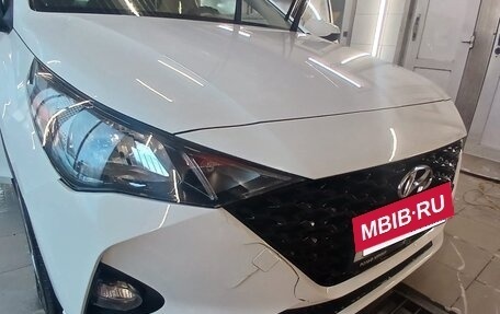 Hyundai Solaris II рестайлинг, 2021 год, 1 420 000 рублей, 6 фотография