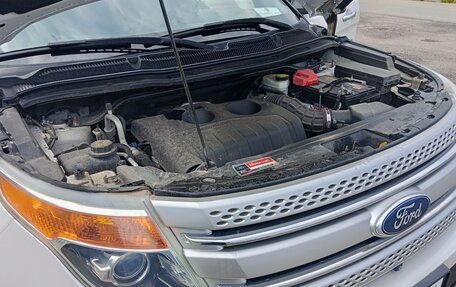 Ford Explorer VI, 2012 год, 1 830 000 рублей, 24 фотография