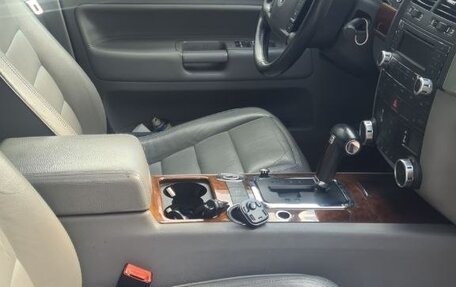 Volkswagen Touareg III, 2005 год, 500 000 рублей, 14 фотография