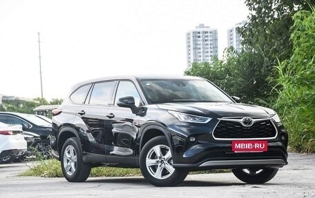 Toyota Highlander, 2026 год, 5 449 999 рублей, 2 фотография