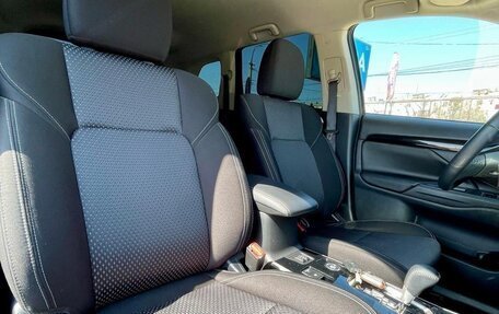 Mitsubishi Outlander III рестайлинг 3, 2021 год, 2 599 990 рублей, 24 фотография