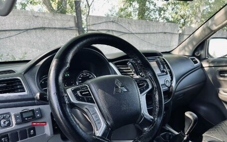 Mitsubishi L200 IV рестайлинг, 2017 год, 1 550 000 рублей, 6 фотография