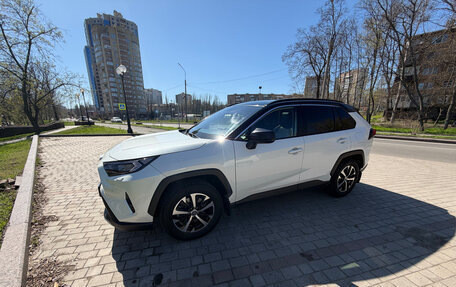 Toyota RAV4, 2019 год, 3 150 000 рублей, 5 фотография