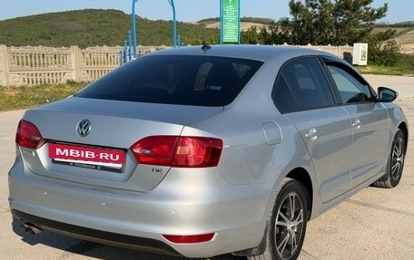 Volkswagen Jetta VI, 2013 год, 920 000 рублей, 6 фотография