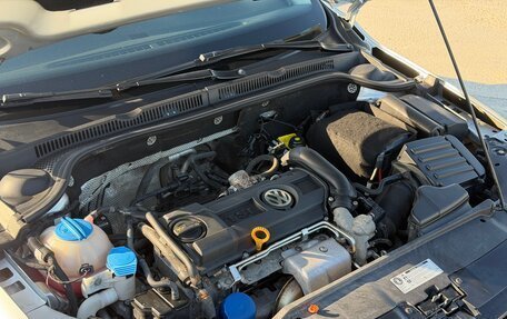 Volkswagen Jetta VI, 2013 год, 920 000 рублей, 18 фотография