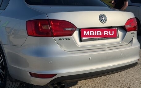 Volkswagen Jetta VI, 2013 год, 920 000 рублей, 10 фотография