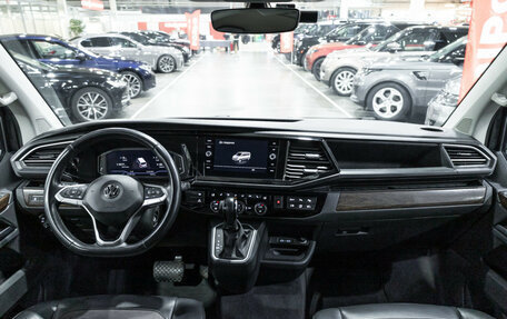 Volkswagen Multivan T6 рестайлинг, 2020 год, 6 499 000 рублей, 19 фотография