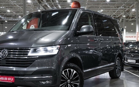 Volkswagen Multivan T6 рестайлинг, 2020 год, 6 499 000 рублей, 3 фотография