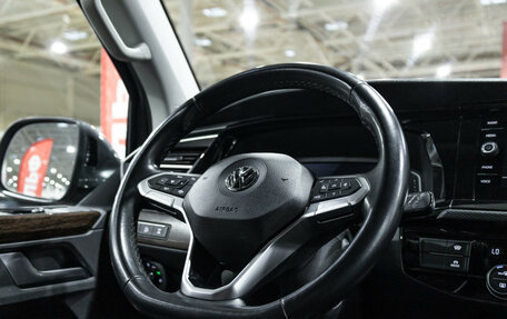Volkswagen Multivan T6 рестайлинг, 2020 год, 6 499 000 рублей, 21 фотография