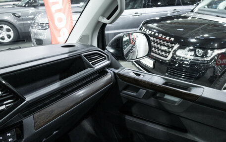 Volkswagen Multivan T6 рестайлинг, 2020 год, 6 499 000 рублей, 26 фотография