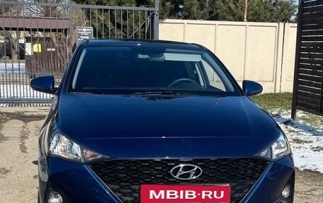 Hyundai Solaris II рестайлинг, 2022 год, 1 740 000 рублей, 1 фотография